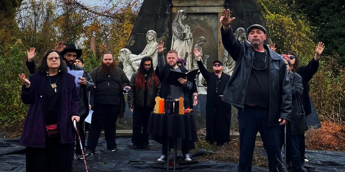 South St Circle, link